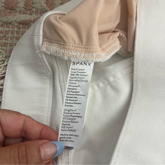 SPANX White High Rise Stretch Distressed Skinny Ankle Raw Hem Jeans Size M - Picture 11 of 16